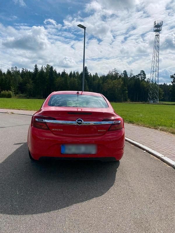 Gebraucht Opel Insignia 120 PS (88 kW) 2014 Rot Limousine