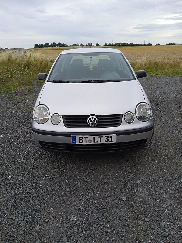 Silber Gebraucht 2005 VW Polo Kleinwagen | 1.550 € (Guter Preis) - Bild 1/4