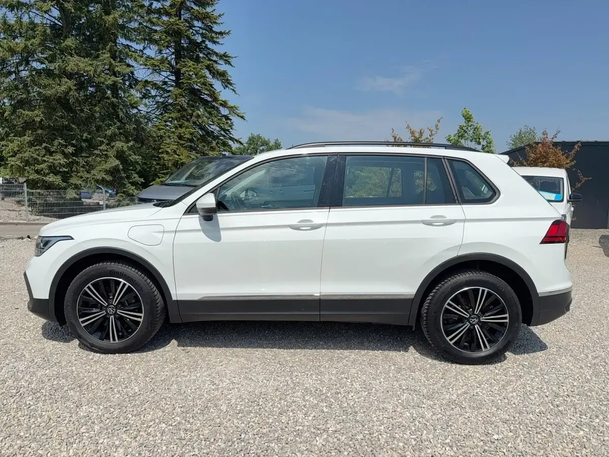 Gebraucht VW Tiguan Life 245 PS (180 kW) 2022 Pure white SUV