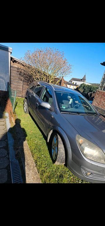 Gebraucht Opel Astra 125 PS (91 kW) 2005 Grau Limousine