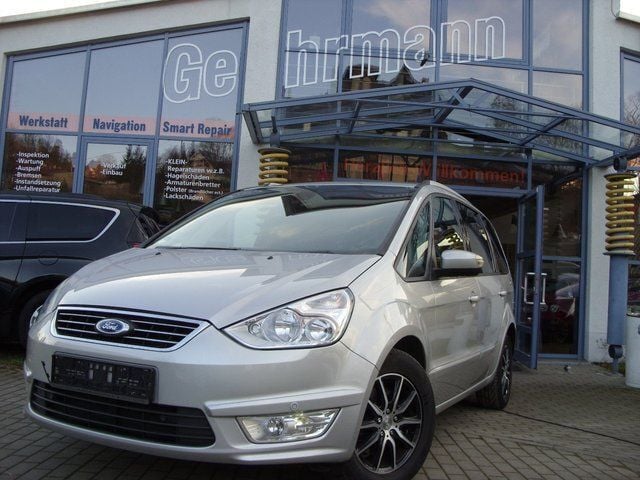 Gebraucht Ford Galaxy 140 PS (102 kW) 2011 Silber Van / Kleinbus