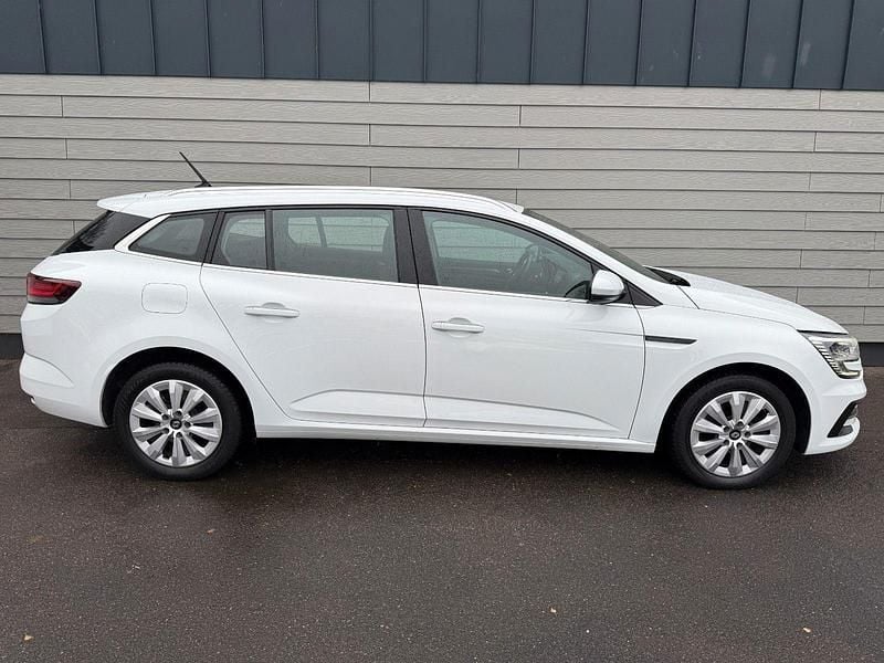 Gebraucht Renault Mégane GrandTour Business 116 PS (85 kW) 2021 Weiß Kombi