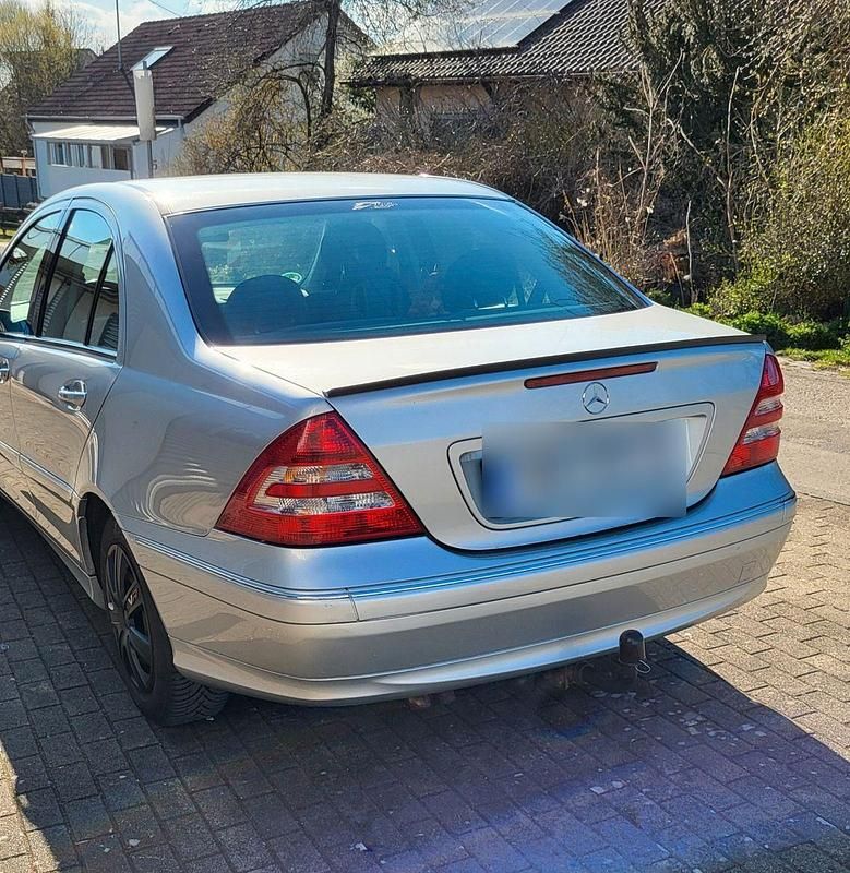 Gebraucht Mercedes C180 Elegance 143 PS (105 kW) 2005 Limousine