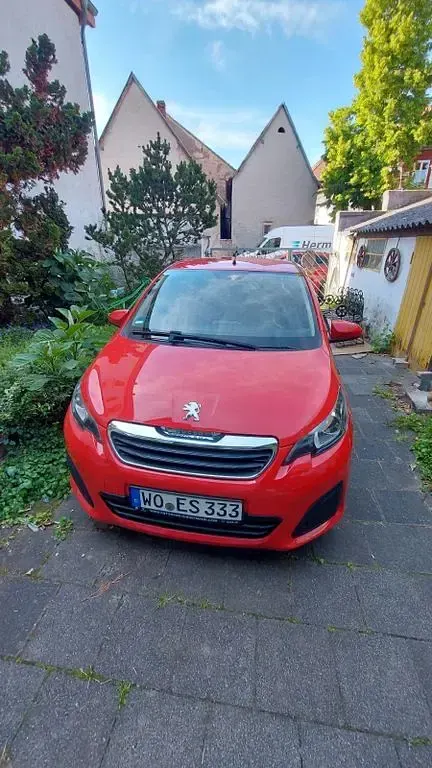 Gebraucht Peugeot 108 69 PS (50 kW) 2017 Rot Limousine