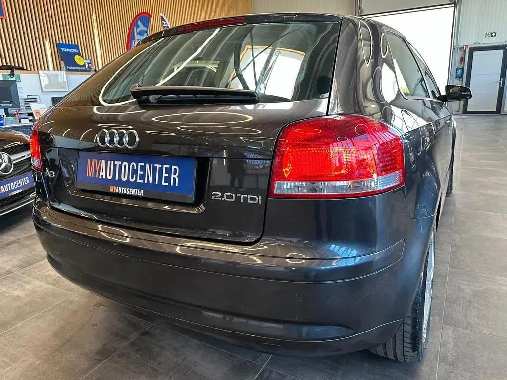Second-hand Audi A3 Ambition 140 CP (102 kW) 2006 Gri Hatchback
