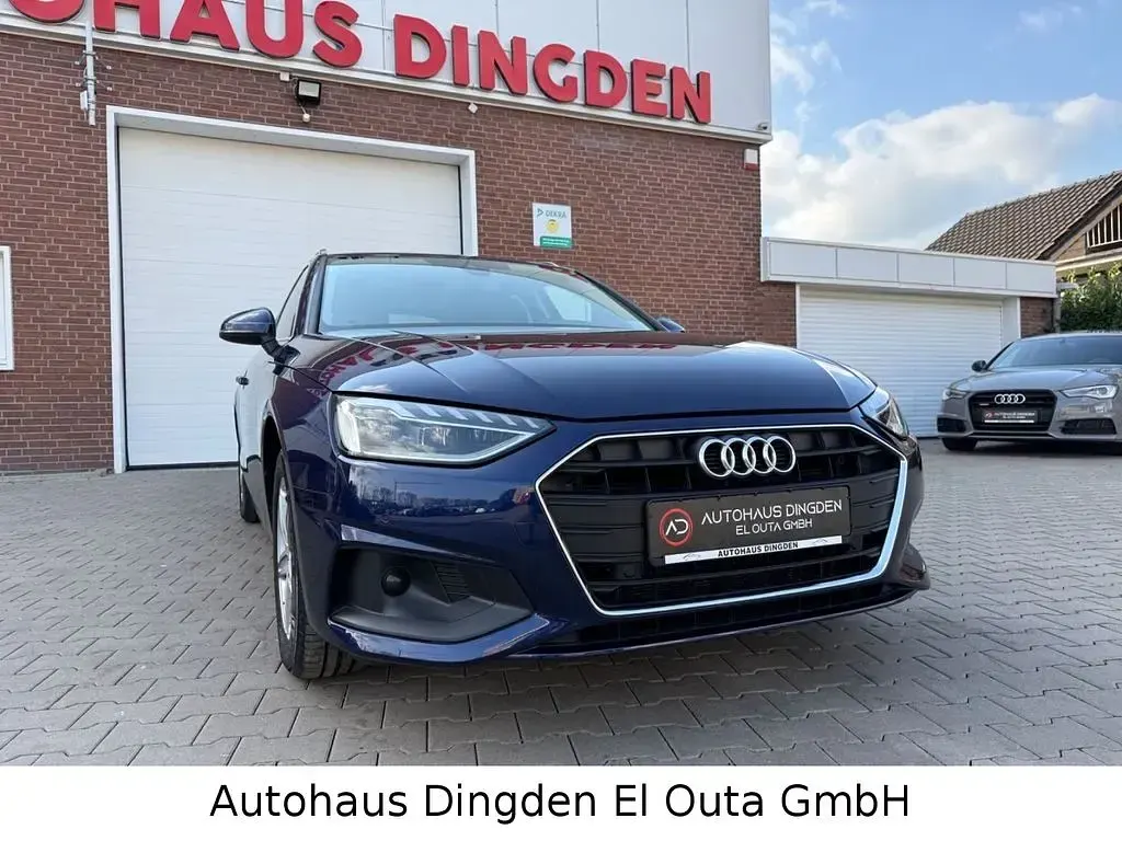 Gebraucht Audi A4 Advanced 163 PS (119 kW) 2023 Blau Kombi