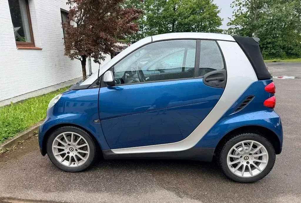 Gebraucht Smart ForTwo Cabrio 71 PS (52 kW) 2010 Blau Cabrio