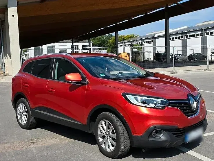 Gebraucht Renault Kadjar 130 PS (95 kW) 2015 Rot SUV