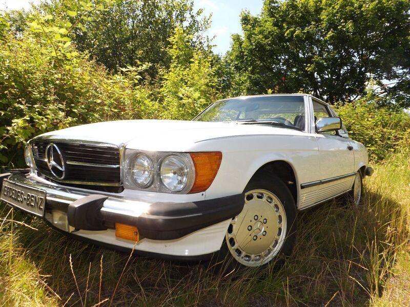 Weiß Gebraucht 1987 Mercedes 560 Cabrio | 24.850 € - Bild 1/4