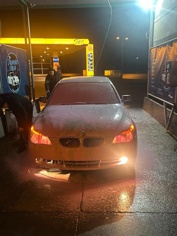 Gebraucht BMW 520 170 PS (125 kW) 2005 Grau Limousine