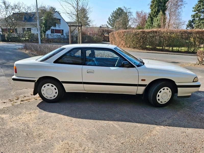 Gebraucht Mazda 626 115 PS (84 kW) 1988 Weiß Coupé