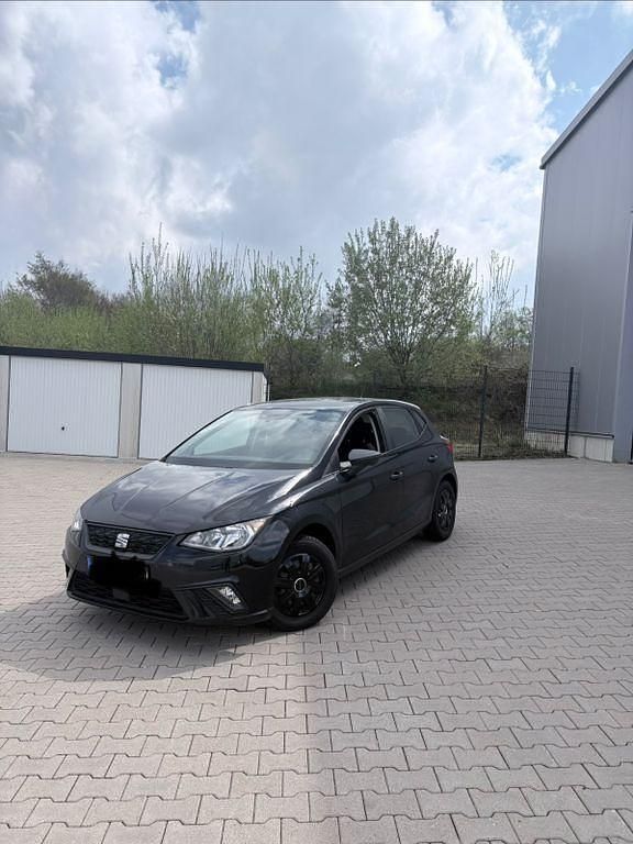 Usata Seat Ibiza Reference 75 CV (55 kW) 2018 Nero Utilitaria
