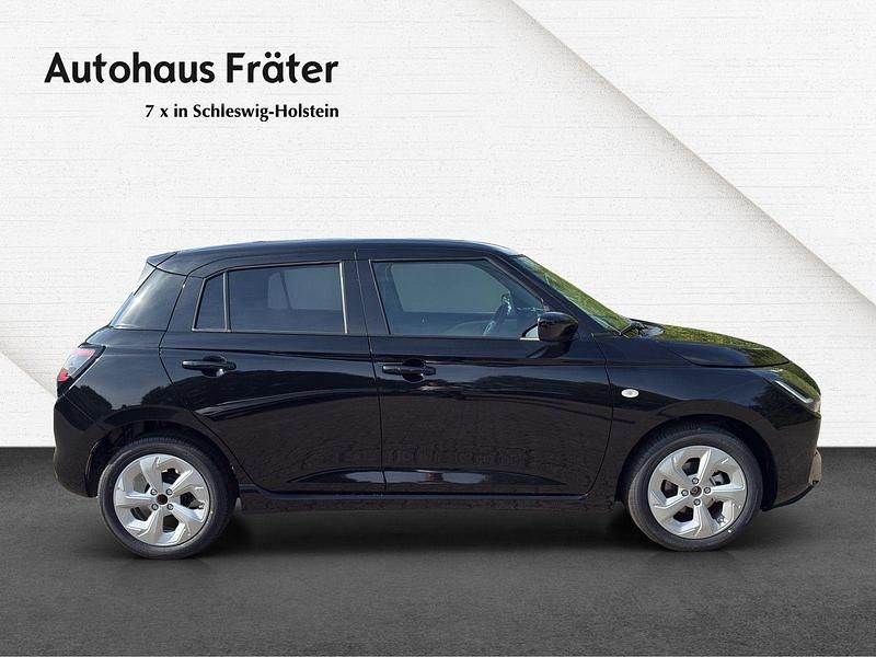 Neu Suzuki Swift Comfort 83 PS (61 kW) 2025 Schwarz Kleinwagen