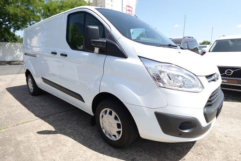 Weiß Gebraucht 2016 Ford Transit Custom Trend Van / Kleinbus | 14.490 € - Bild 1/4