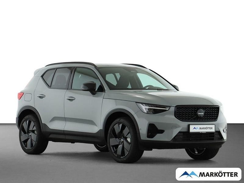 Neu Volvo XC40 Plus 163 PS (119 kW) 2025 Vapour grey SUV