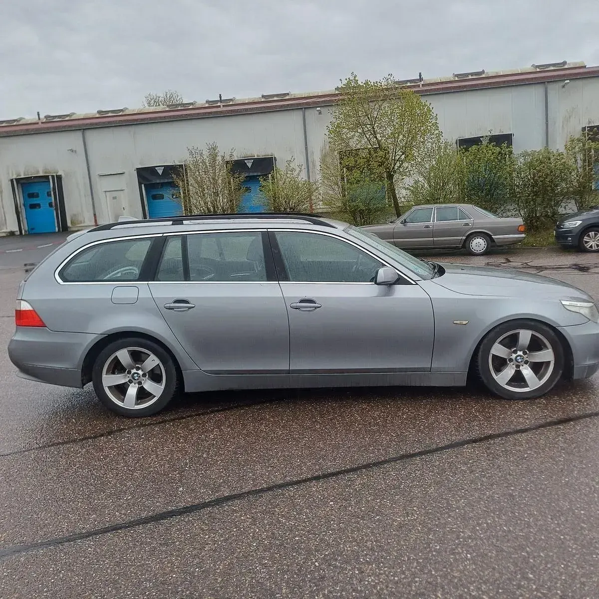 Gebraucht BMW 525 177 PS (130 kW) 2004 Silber Kombi