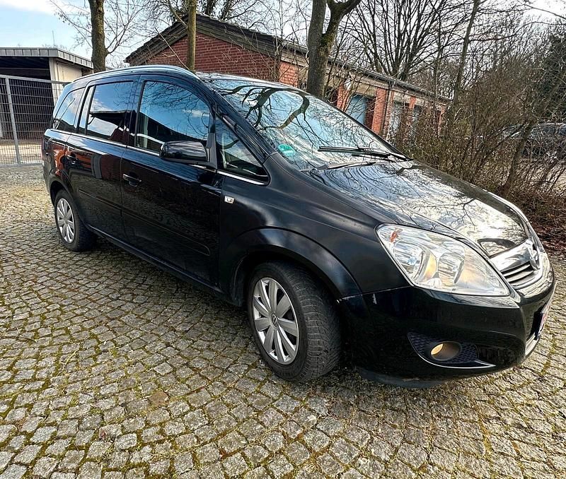 Gebraucht Opel Zafira 94 PS (69 kW) 2008 Schwarz Van / Kleinbus