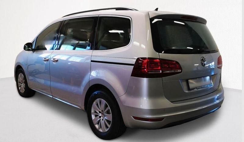 Gebraucht VW Sharan 150 PS (110 kW) 2017 Silber Van / Kleinbus