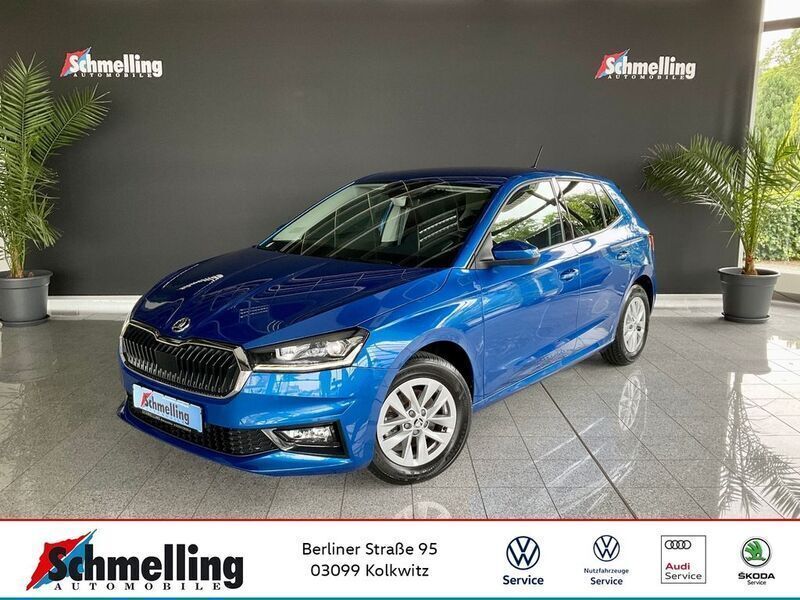 Raceblau metallic Gebraucht 2021 Skoda Fabia Style Limousine | 18.900 € (Fairer Preis) - Bild 1/4