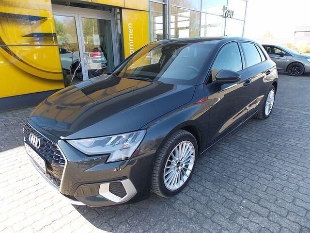Gebraucht Audi A3 Advanced 110 PS (80 kW) 2023 Schwarz Limousine