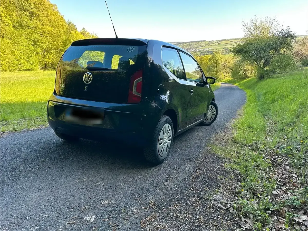 Second-hand VW up! 60 CP (44 kW) 2011 Negru Hatchback