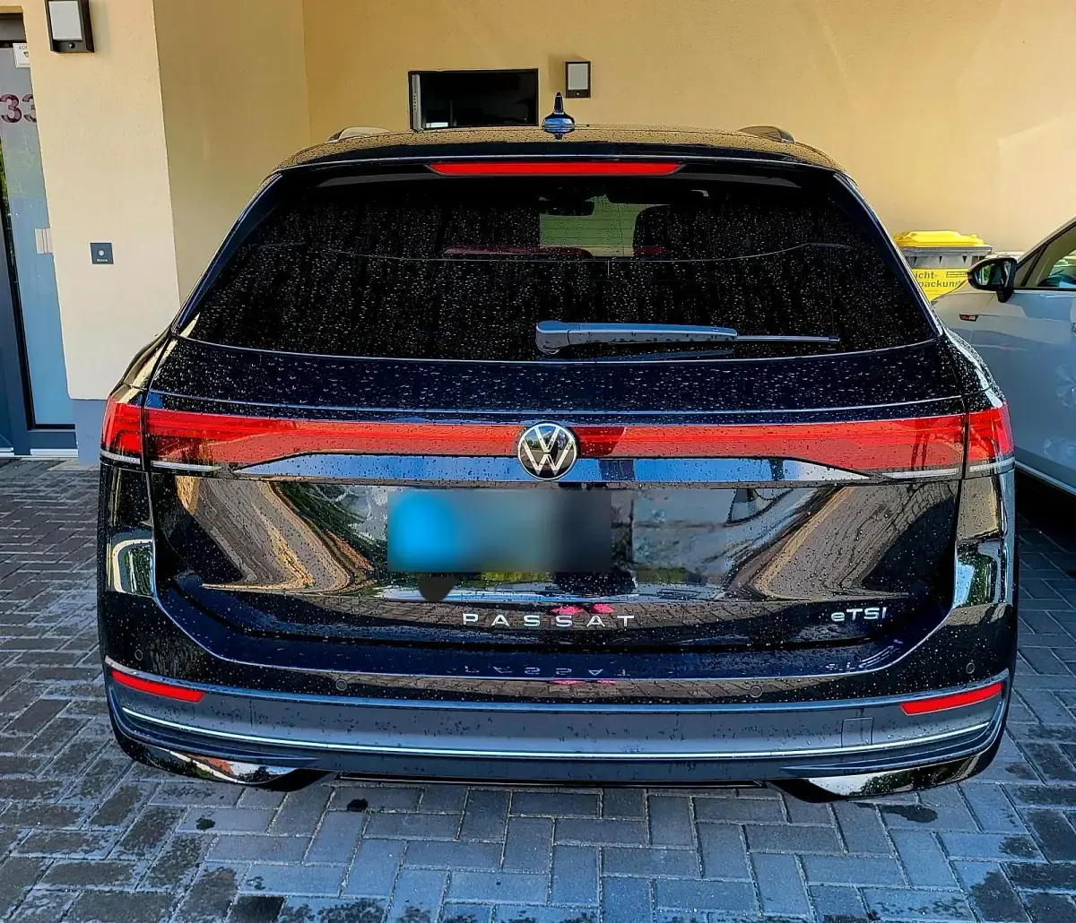 Gebraucht VW Passat Business 150 PS (110 kW) 2025 Schwarz Kombi