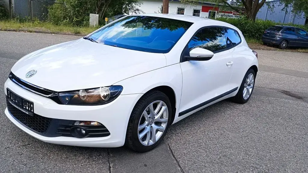Gebraucht VW Scirocco 160 PS (117 kW) 2009 Weiß Coupé