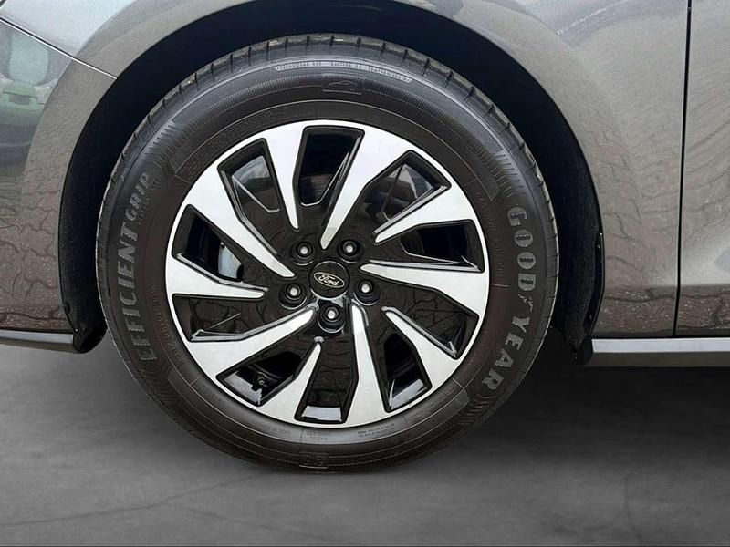 Gebraucht Ford Focus Titanium 116 PS (85 kW) 2023 Metallic) (grau Kombi