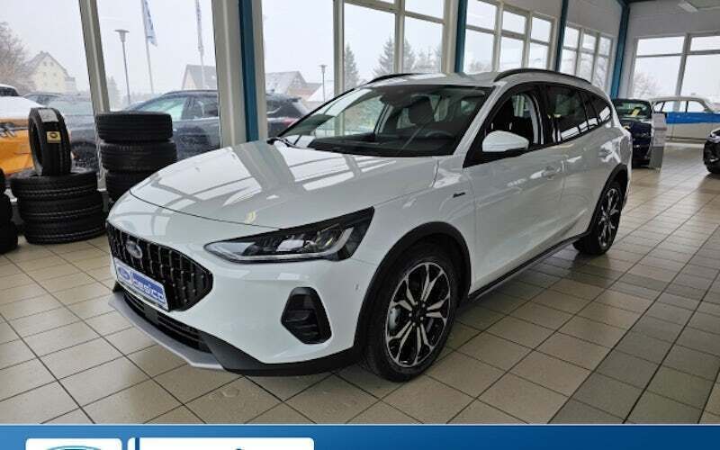 Frostweiß Gebraucht 2023 Ford Focus Active Kombi | 25.390 € (Fairer Preis) - Bild 1/4