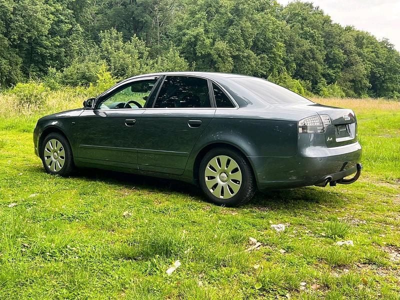 Gebraucht Audi A4 131 PS (96 kW) 2007 Grau Limousine