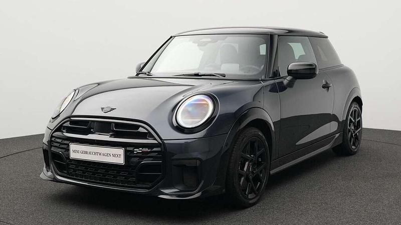 Grau Gebraucht 2024 Mini John Cooper Works Kleinwagen | 33.133 € (Guter Preis) - Bild 1/4