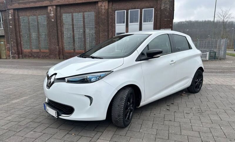 Weiß Gebraucht 2016 Renault Zoe Intens Kleinwagen | 5.990 € (Fairer Preis) - Bild 1/4