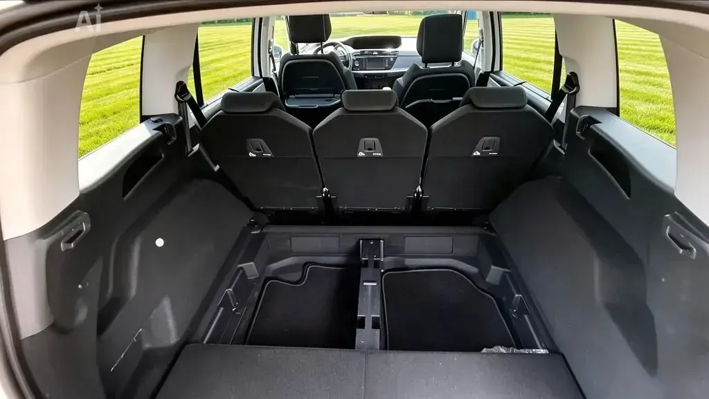 Gebraucht Citroën C4 SpaceTourer 131 PS (96 kW) 2019 Weiß Van / Kleinbus