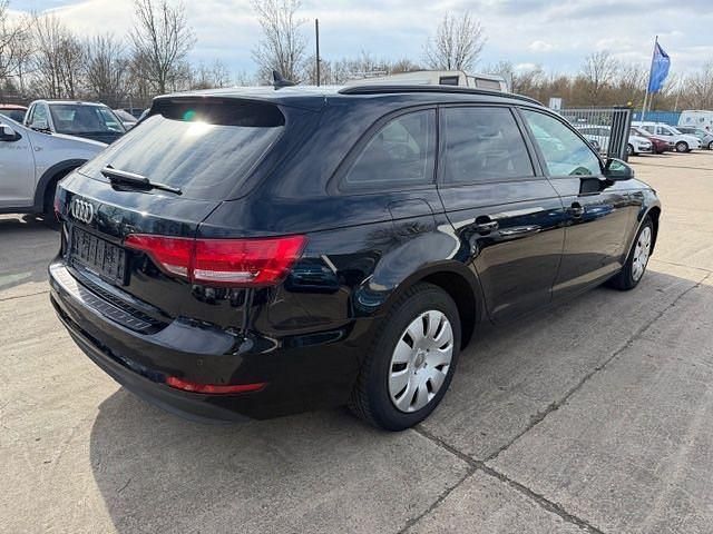 Gebraucht Audi A4 Ambiente 150 PS (110 kW) 2015 Schwarz Kombi