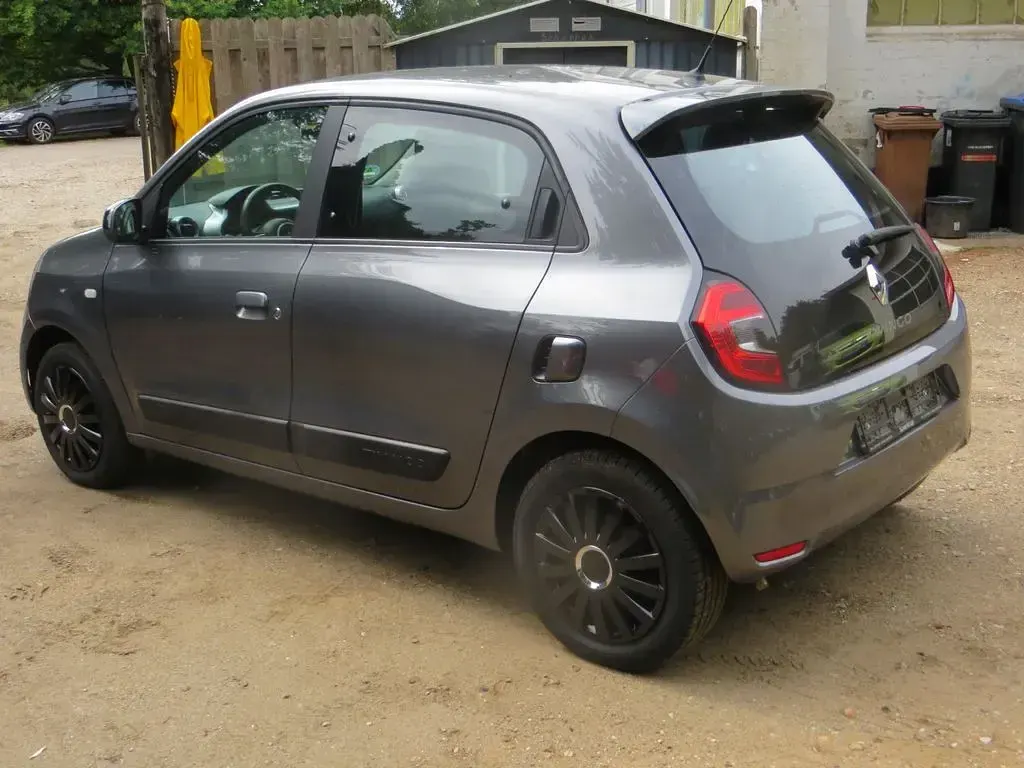 Gebraucht Renault Twingo Zen 65 PS (47 kW) 2022 Grau Kleinwagen