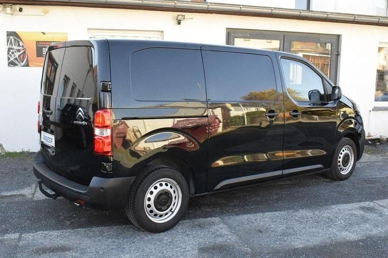 Second-hand Citroën Jumpy 144 CP (105 kW) 2023 Negru Monovolum