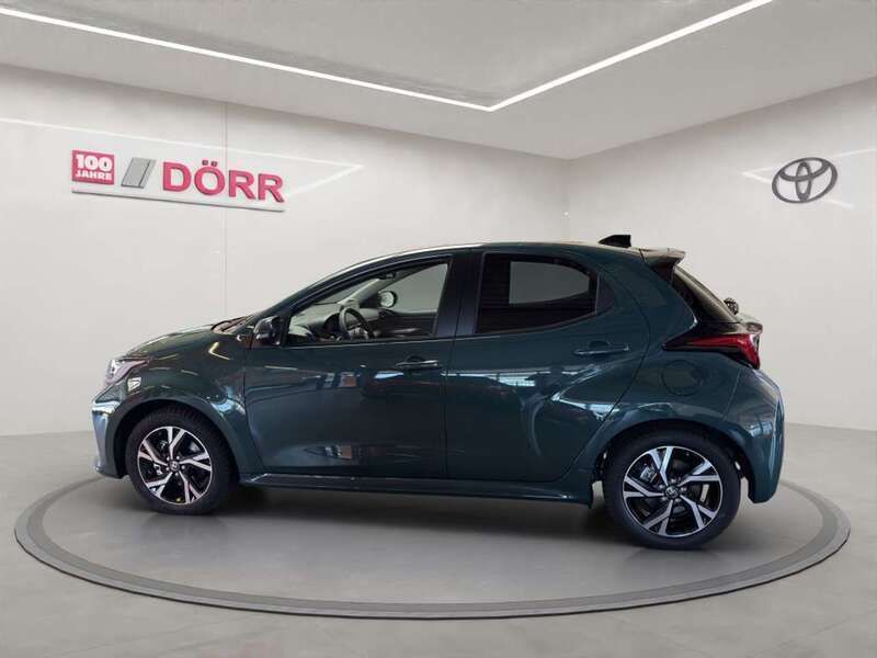 Neu Toyota Yaris Hybrid 116 PS (85 kW) 2025 Everest green metallic Kleinwagen