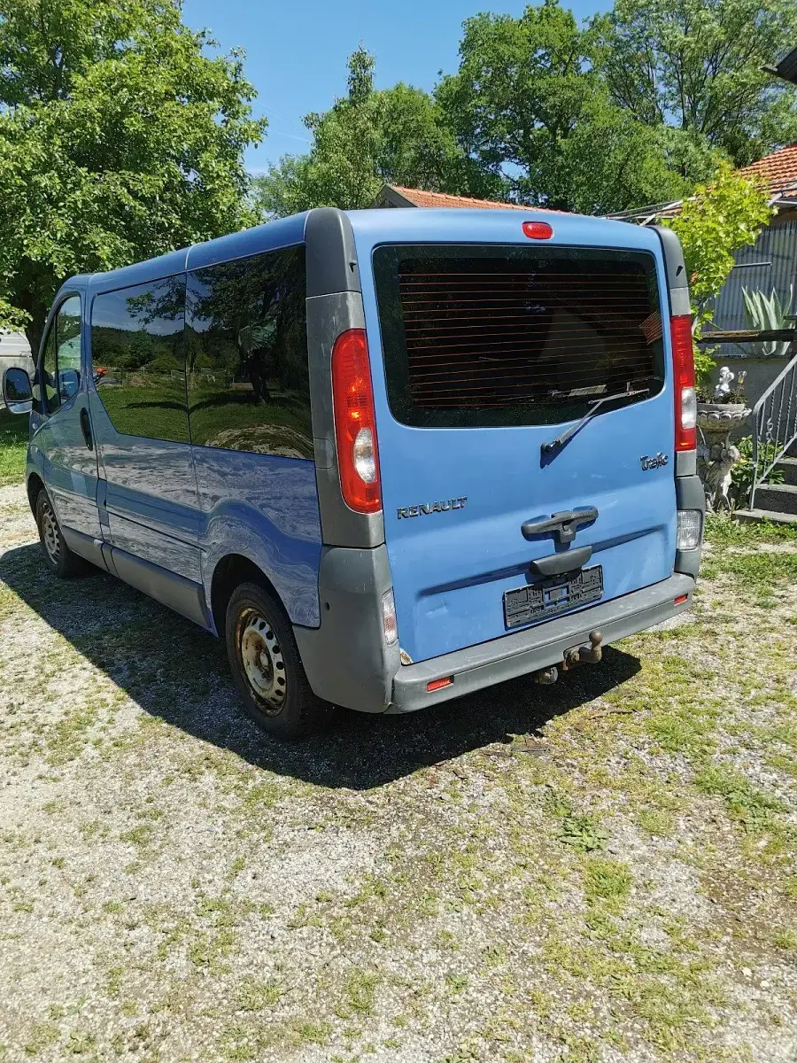 Gebraucht Renault Trafic 145 PS (106 kW) 2009 Blau Van / Kleinbus