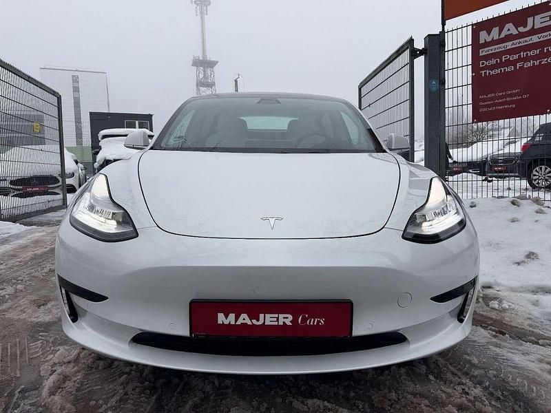 Gebraucht Tesla Model 3 RWD 225 kW (306 PS) 2020 Weiß Limousine