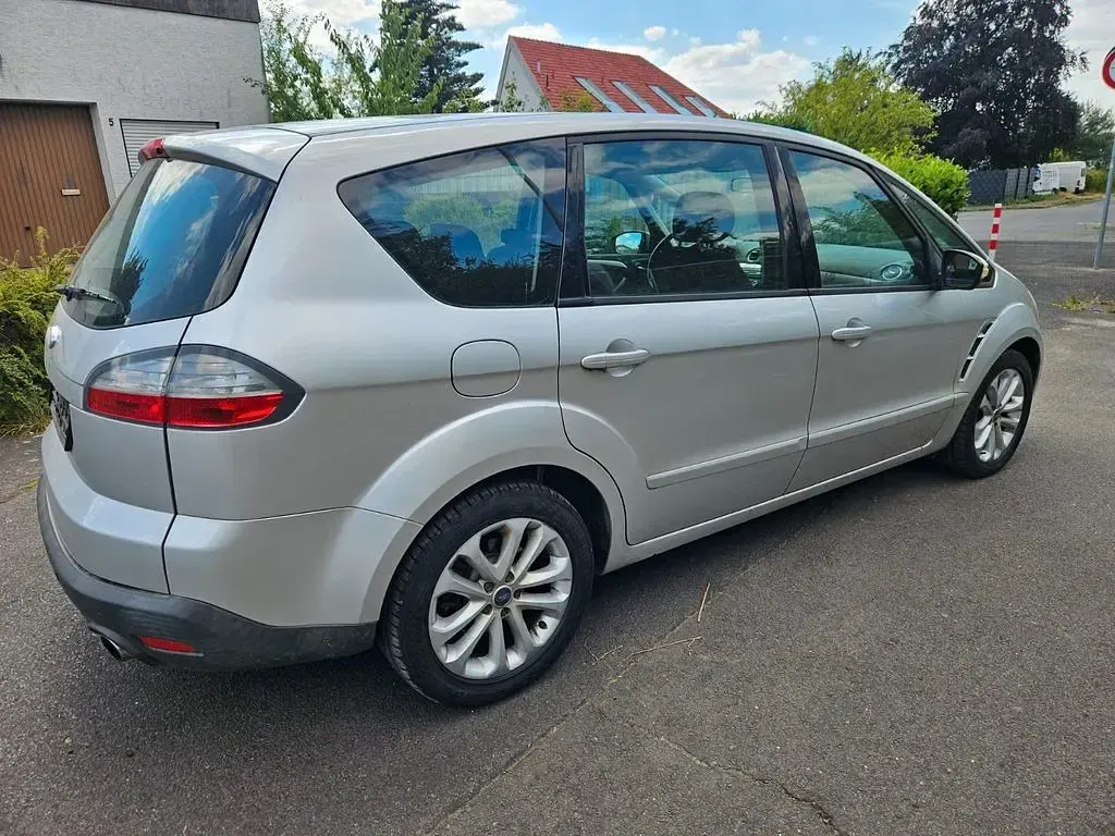 Gebraucht Ford S-MAX Trend 220 PS (161 kW) 2007 Silber Van / Kleinbus