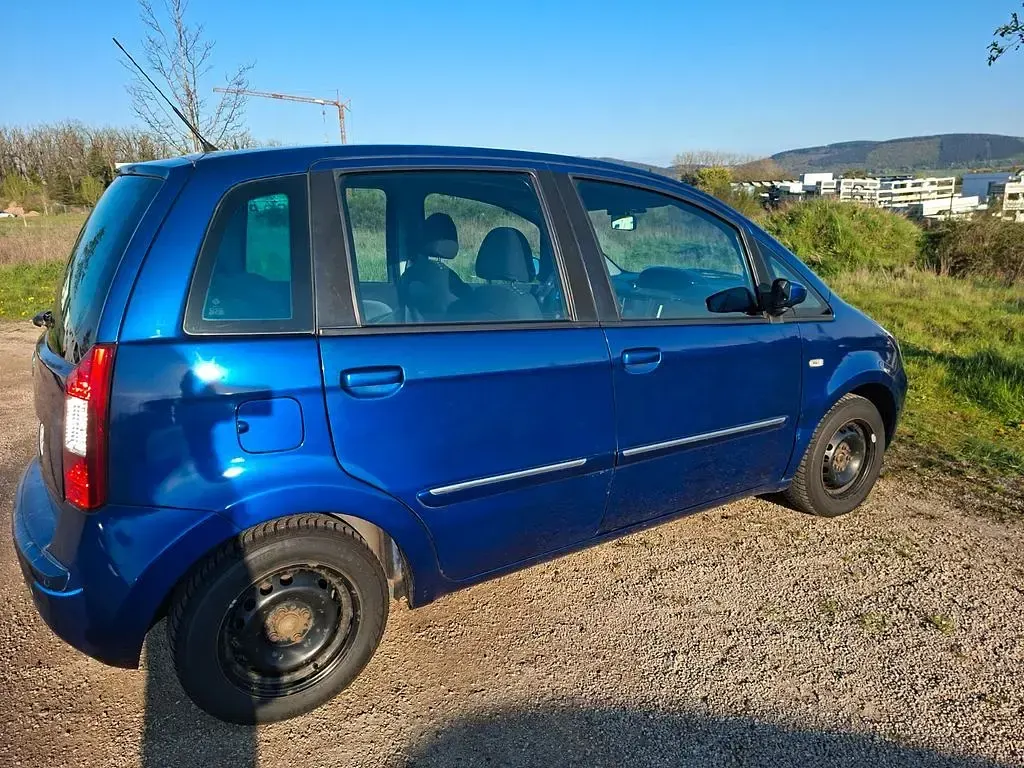 Gebraucht Fiat Idea Dynamic 77 PS (56 kW) 2006 Blau Van / Kleinbus