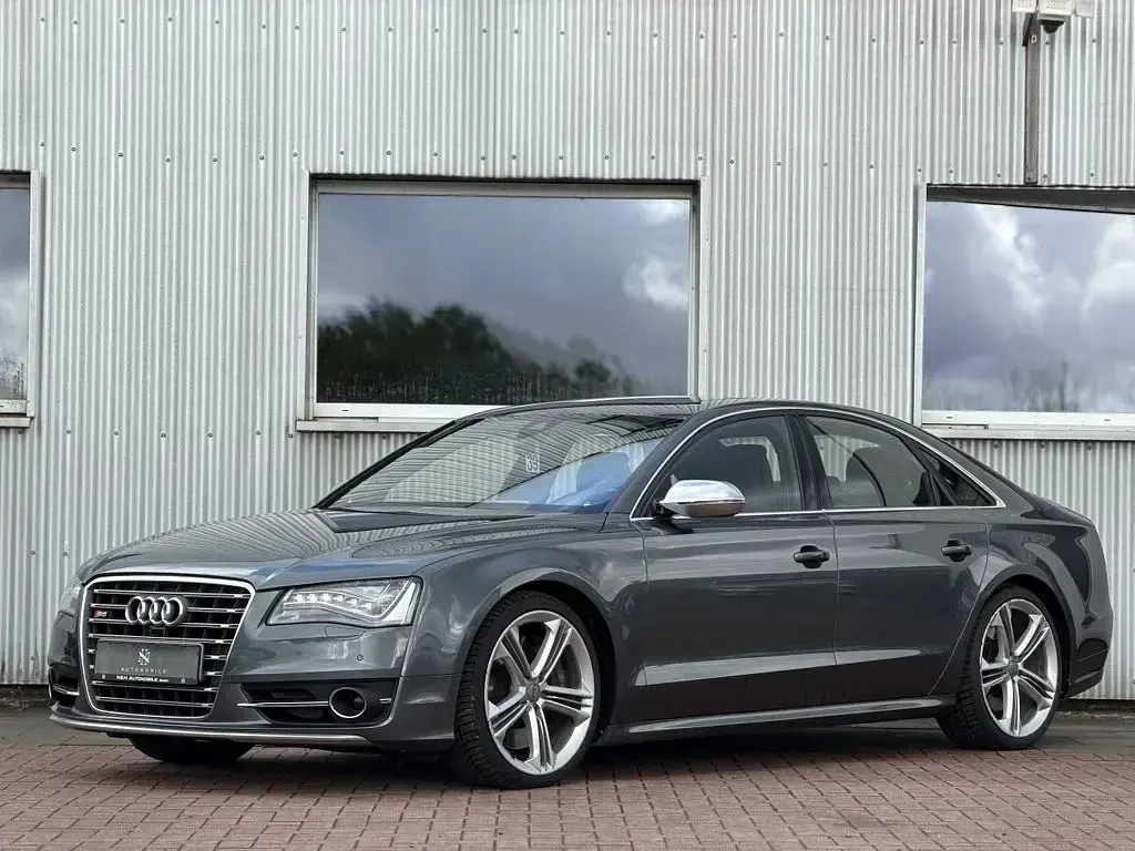 Gebraucht Audi S8 Ambiente 519 PS (381 kW) 2013 Daytonagrau perleffekt Limousine