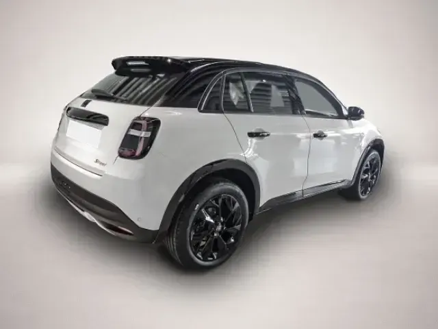 Neu Fiat 600 Street 101 PS (74 kW) 2026 Weiß SUV