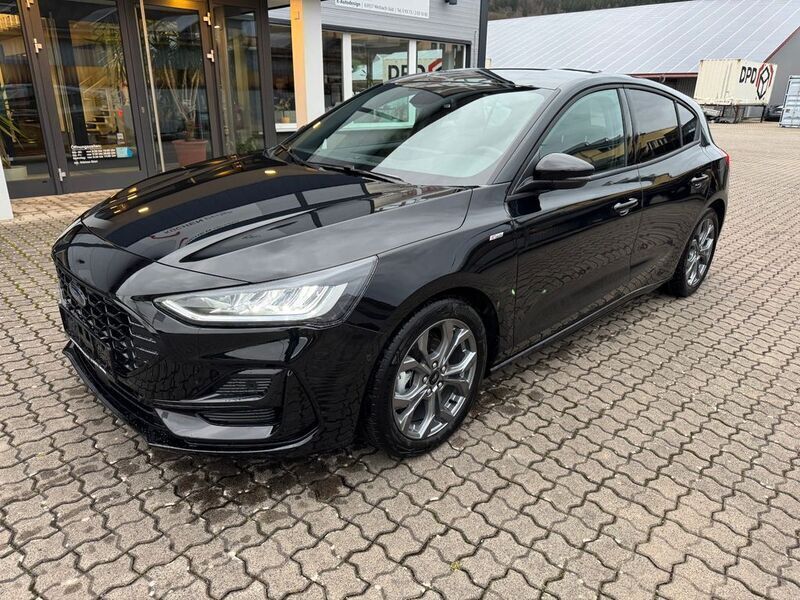 Gebraucht Ford Focus ST-Line 125 PS (91 kW) 2024 Schwarz Limousine