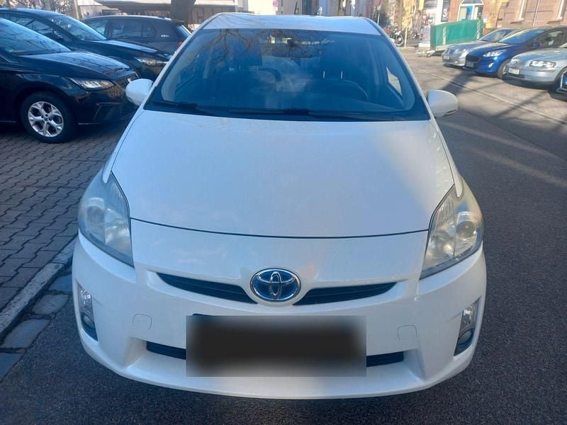 Gebraucht Toyota Prius 136 PS (100 kW) 2011 Silber Limousine
