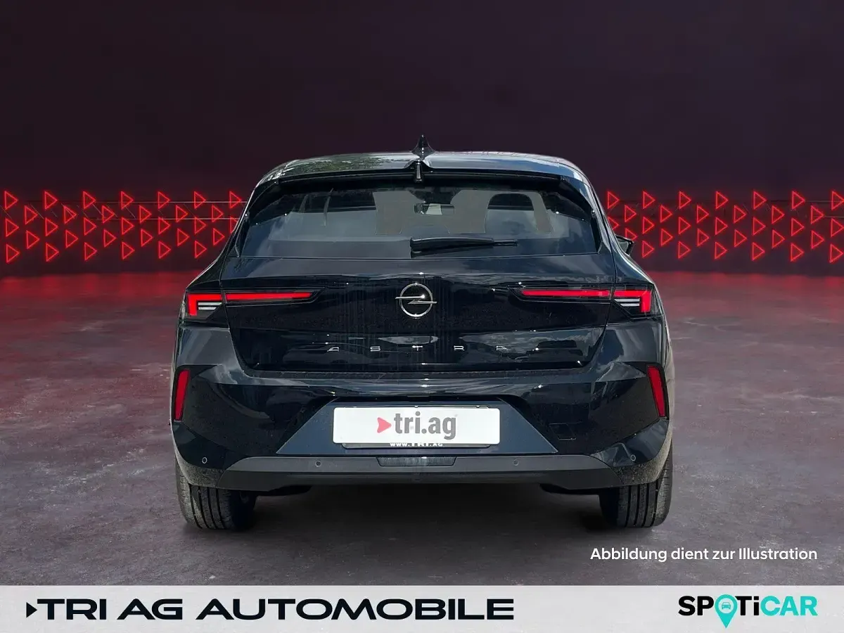 Gebraucht Opel Astra Edition 131 PS (96 kW) 2025 Schwarz Limousine