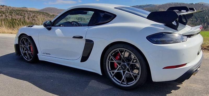 Gebraucht Porsche Cayman GT4 500 PS (367 kW) 2023 Weiß Coupé
