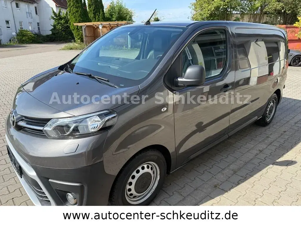 Gebraucht Toyota Proace 120 PS (88 kW) 2021 Grau Van / Kleinbus