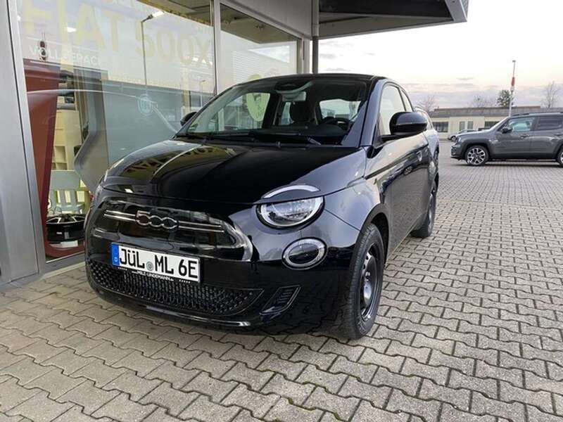 Nero, uni Gebraucht 2022 Fiat 500e Icon Kleinwagen | 24.990 € (Teuer) - Bild 1/4