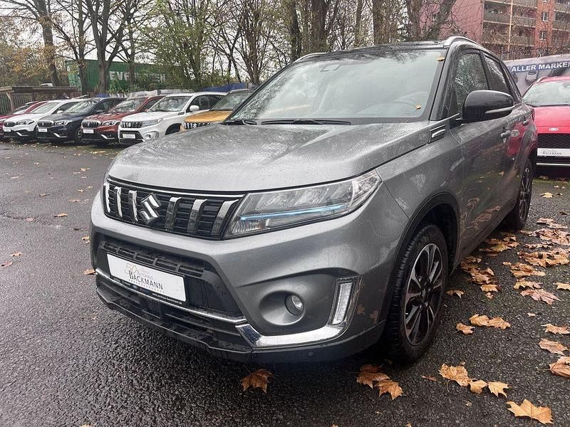 Gebraucht Suzuki Vitara Comfort+ 129 PS (94 kW) 2022 Grau SUV